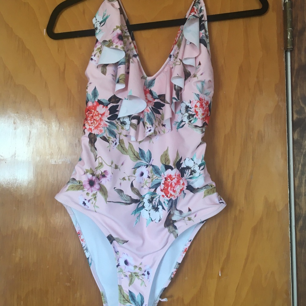 One piece swim suit
